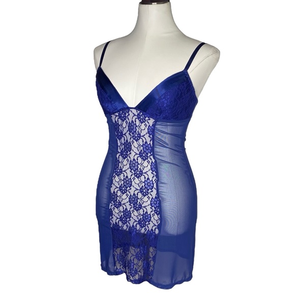 Frederick’s of Hollywood Blue Lace Chemise Slip - Picture 4 of 9